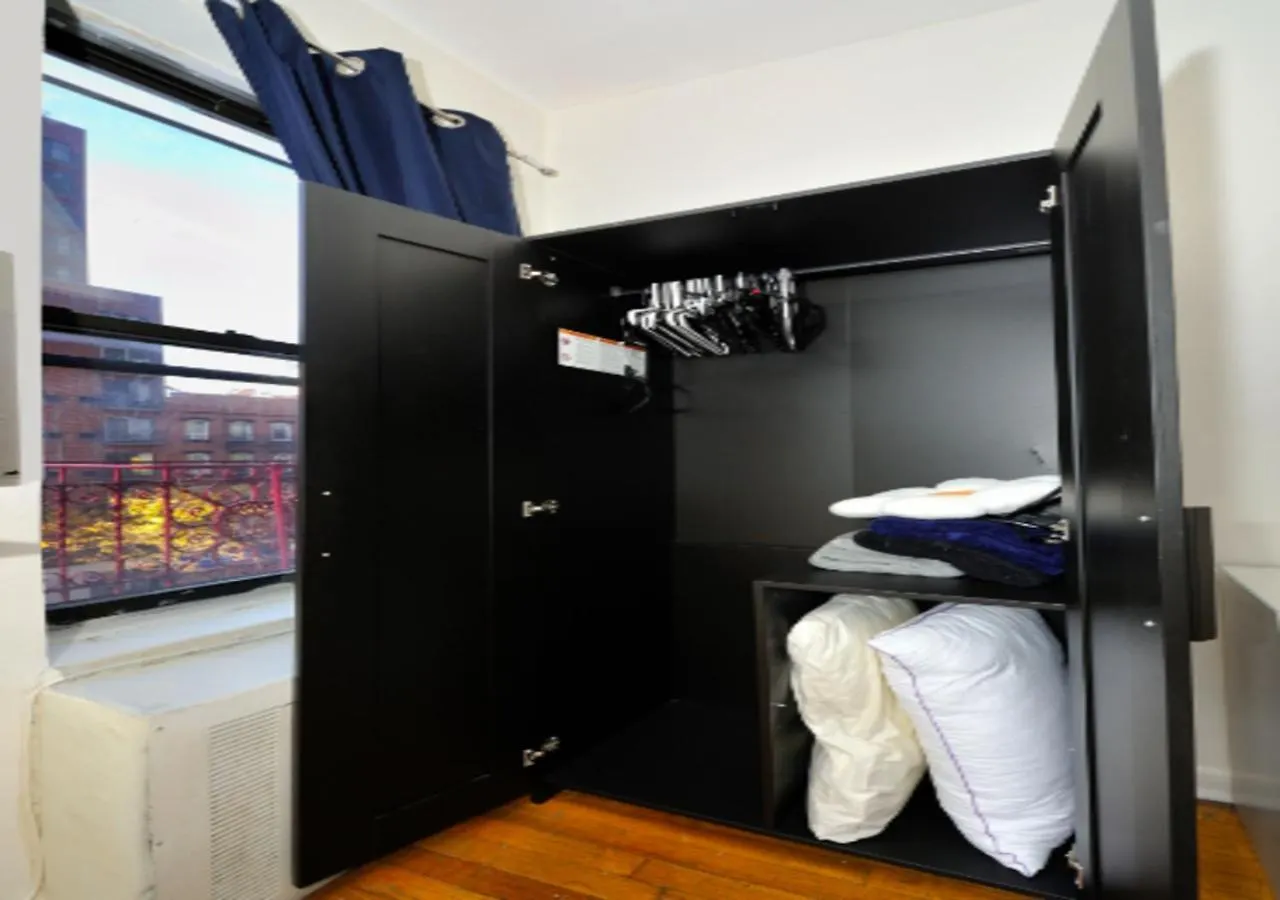 Unique 2 Bed 1 Bath In Ues Daire New York ABD
