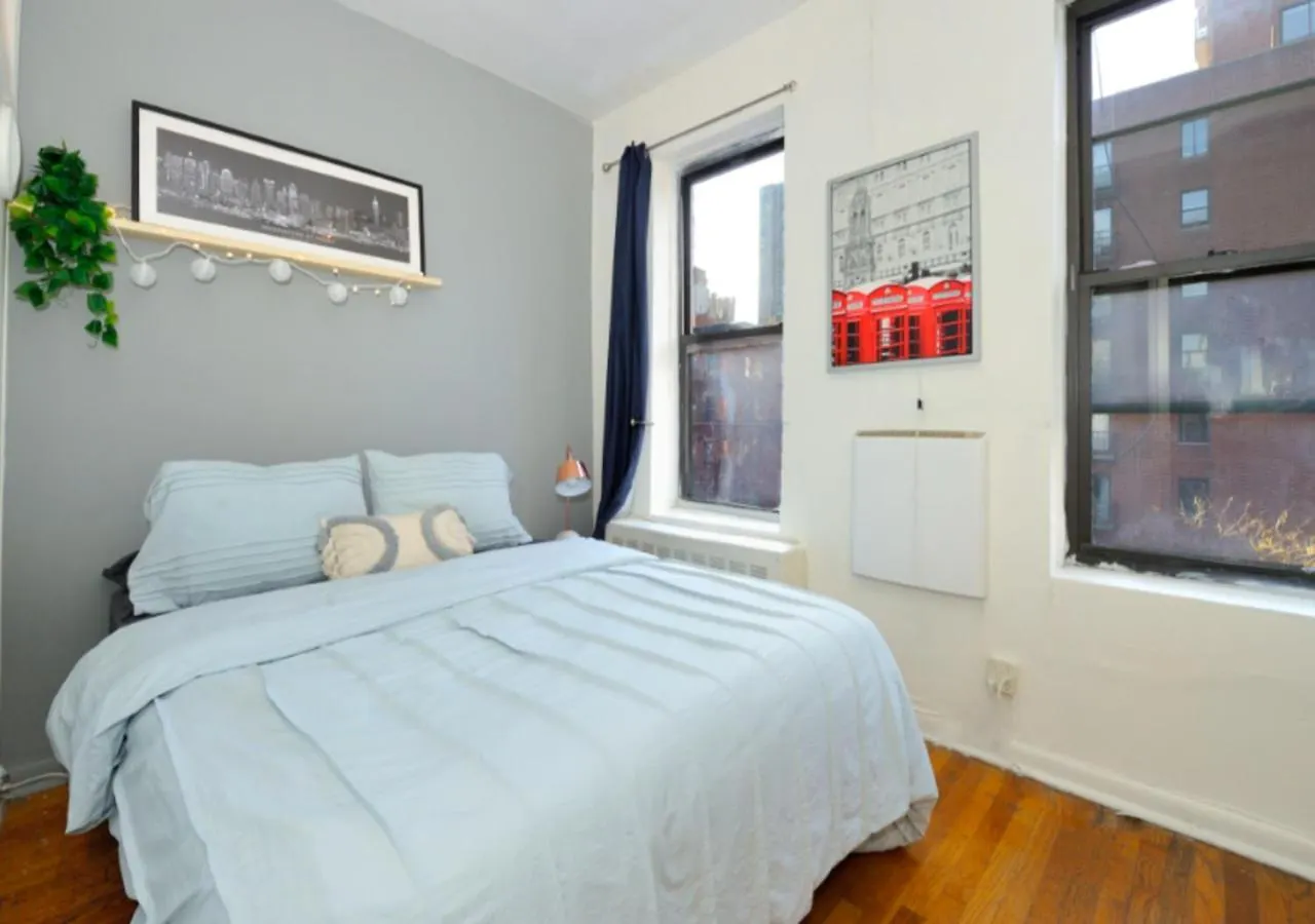 Unique 2 Bed 1 Bath In Ues Daire New York 0*,  ABD