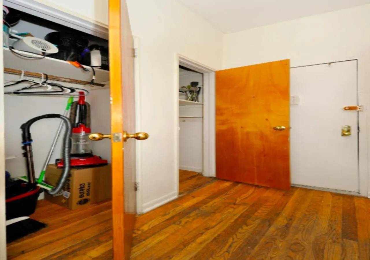 Unique 2 Bed 1 Bath In Ues Daire New York